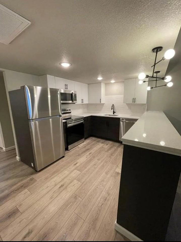 111 S Meldrum St #7 - Photo 7 of 16