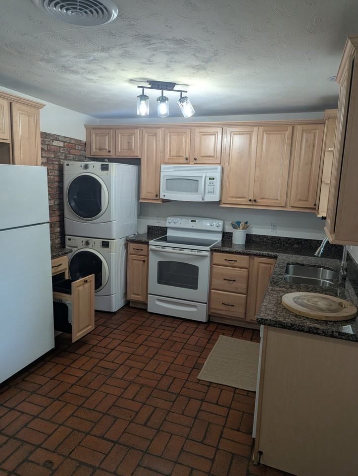1311 N Morris St - Photo 6 of 22