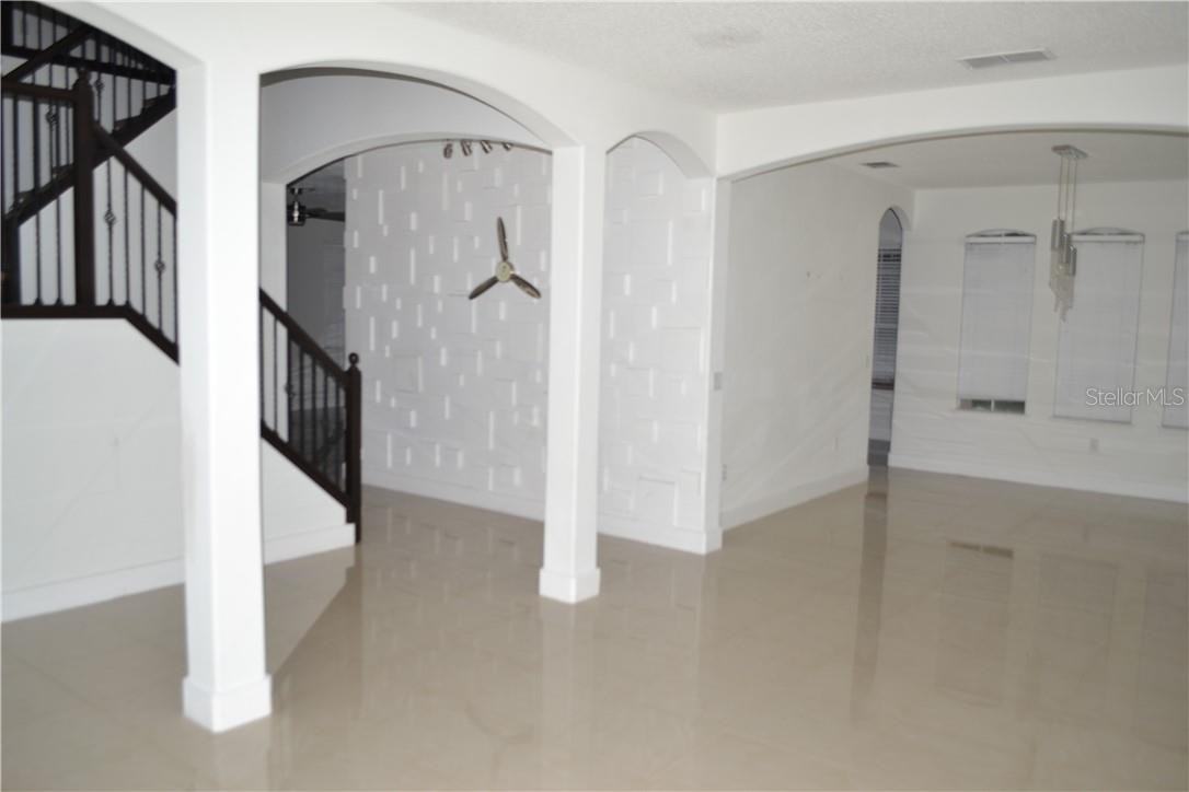 2507 Sand Arbor Cir #1 - Photo 4 of 10