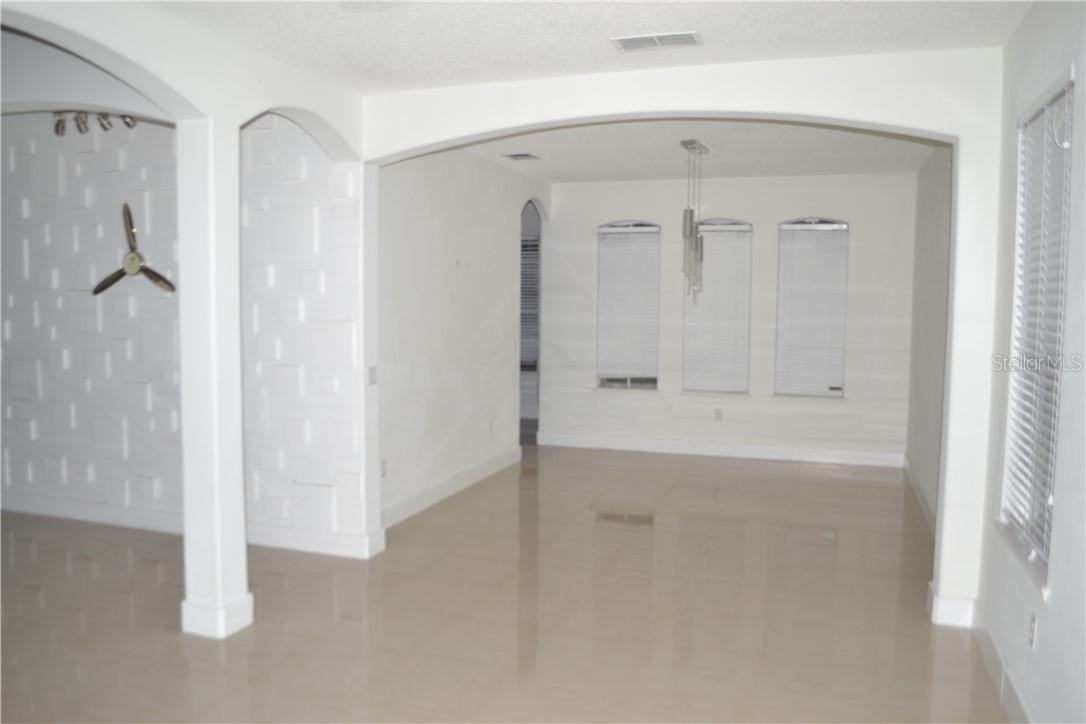 2507 Sand Arbor Cir #1 - Photo 7 of 10