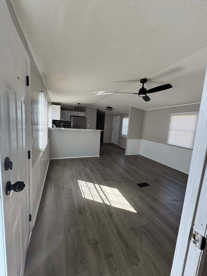 129 Madison St - Photo 3 of 11