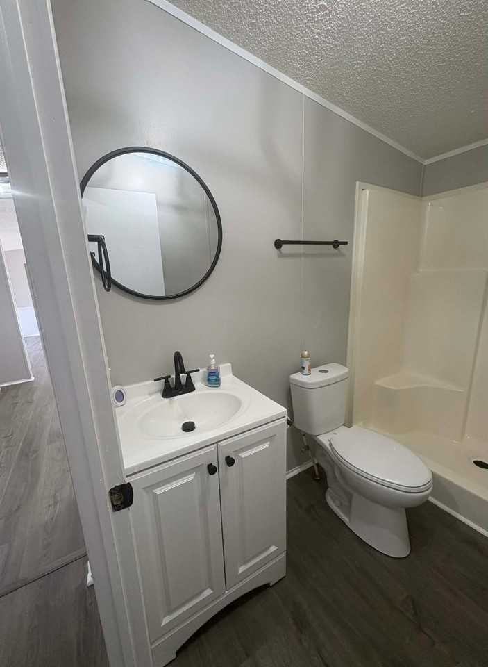 129 Madison St - Photo 6 of 11