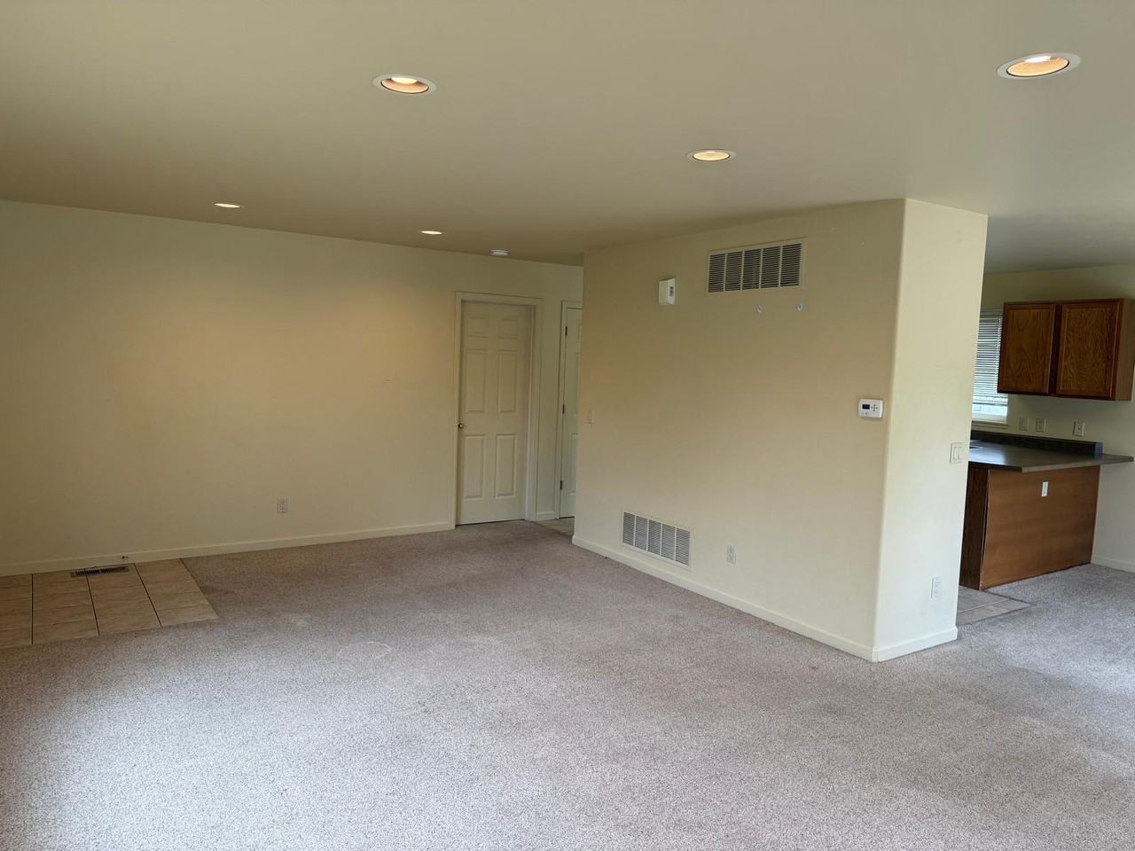 2624 Graceland Dr #1 - Photo 2 of 9