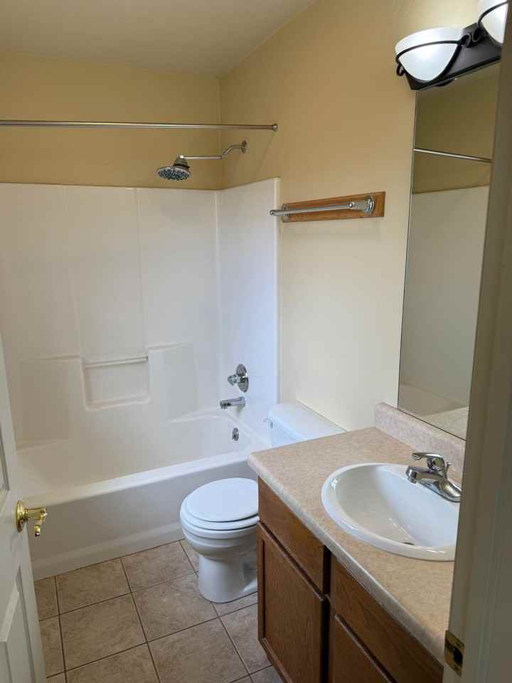 2624 Graceland Dr #1 - Photo 6 of 9