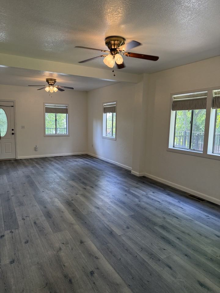 116 S Arroyo Seco St #1 - Photo 5 of 18