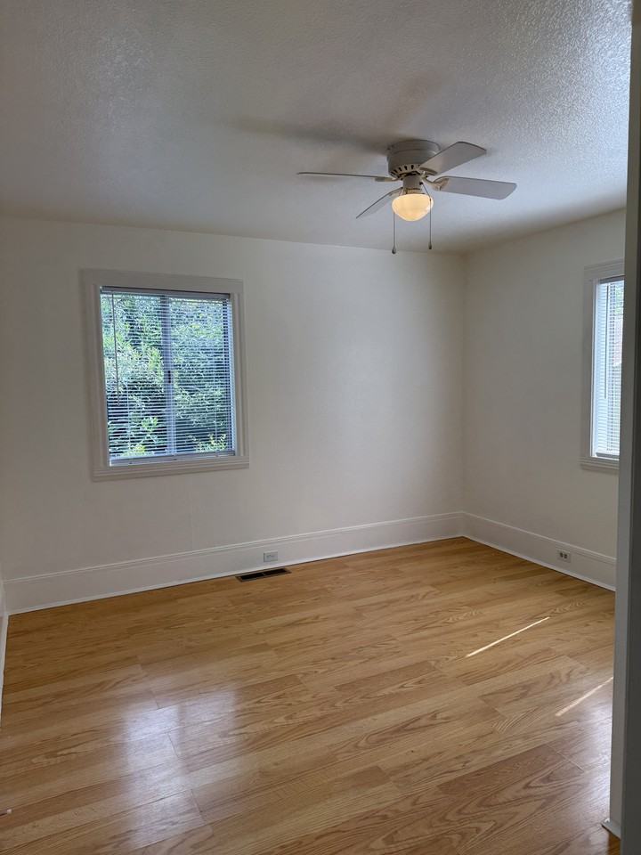 116 S Arroyo Seco St #1 - Photo 6 of 18