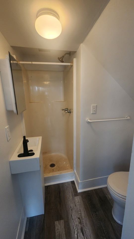 32 E 2nd St #3 - Photo 4 of 7