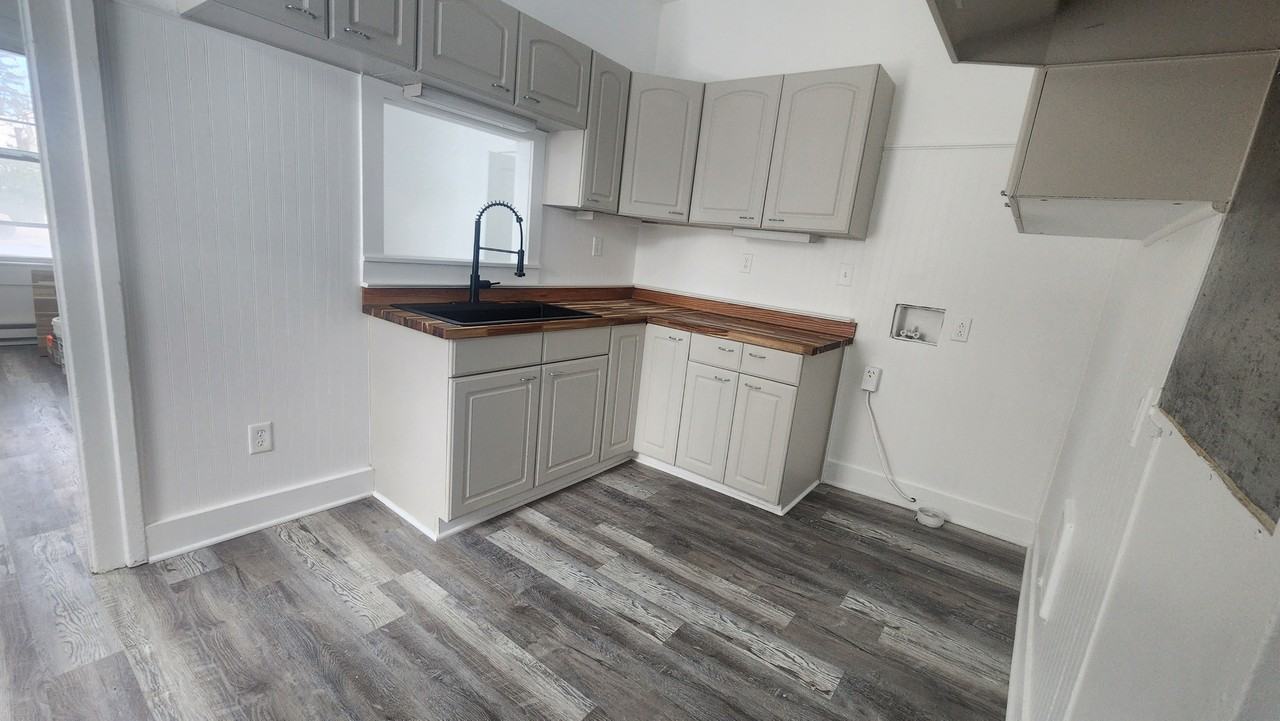 32 E 2nd St #3 - Photo 7 of 7