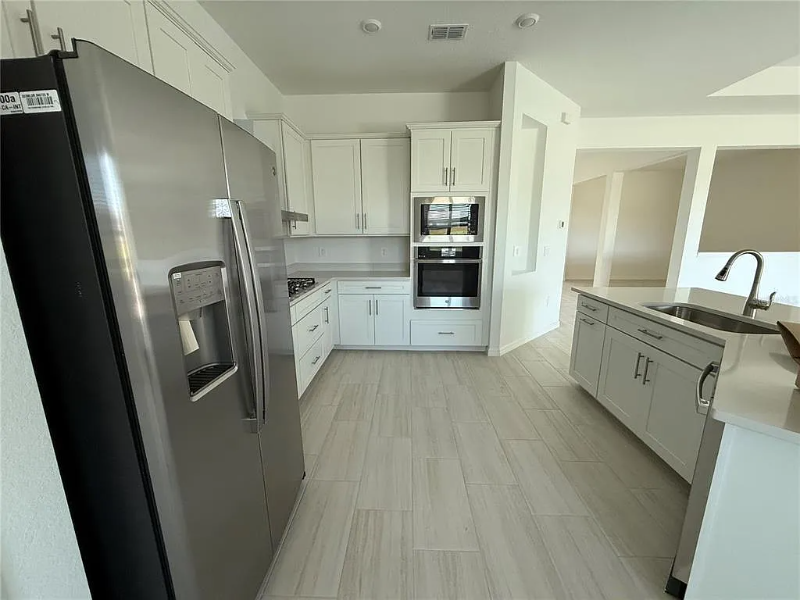 5531 Lightning Whelk Ln - Photo 5 of 9