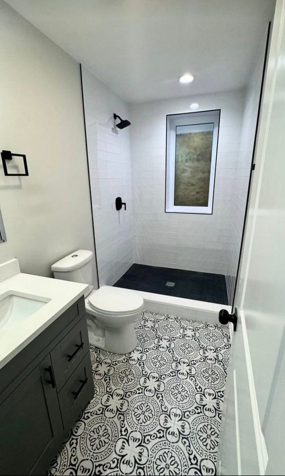 1110 W Marquette Rd #1 - Photo 7 of 15