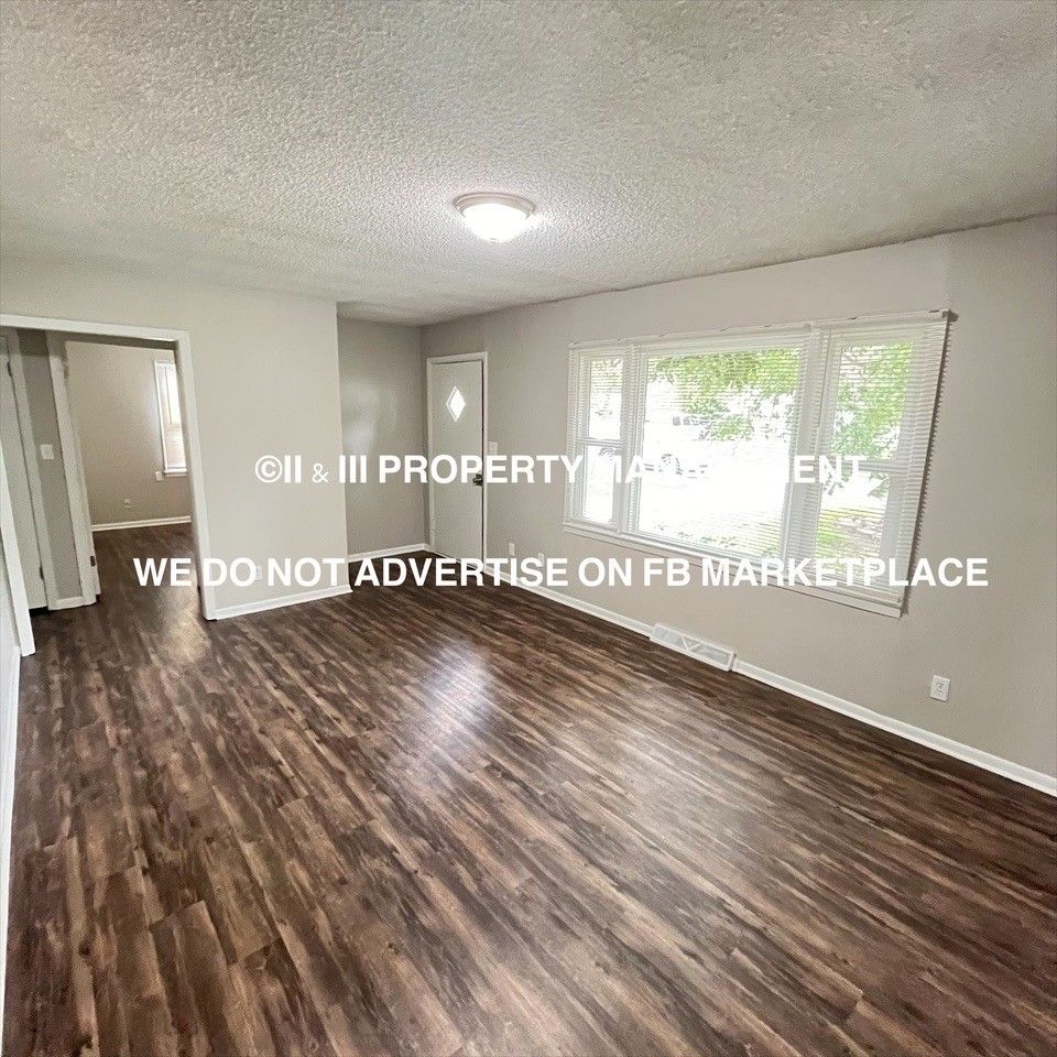 110 S Annie St #1 - Photo 3 of 9