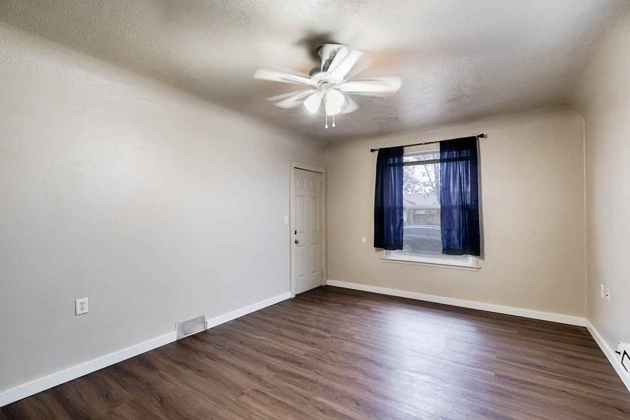 820 E Chicago St #B - Photo 2 of 17