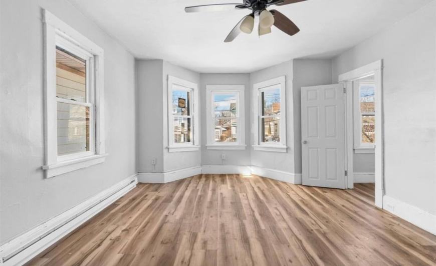 72 Wisner Ave - Photo 4 of 10