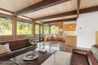 284 Eastwood Dr - Photo 1 of 1