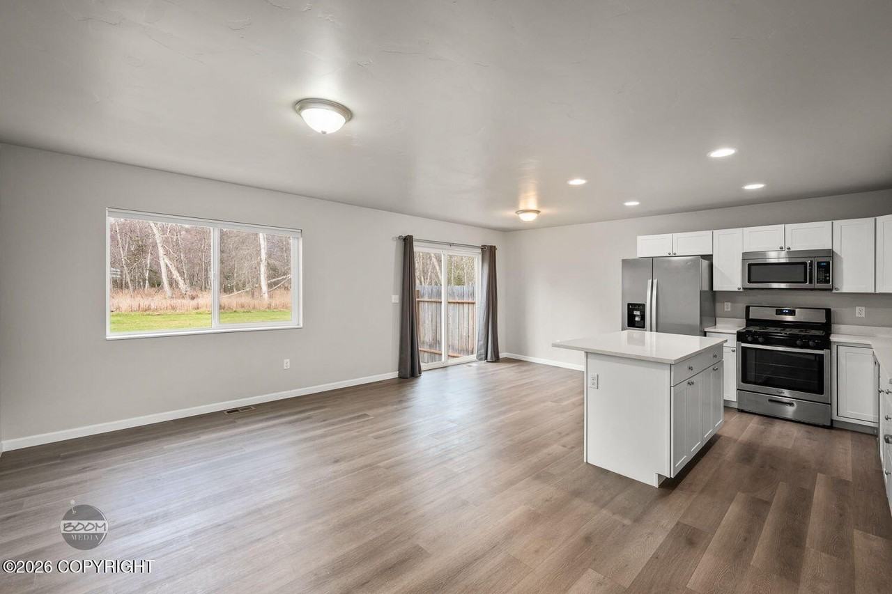 8542 N Wasilla Fishhook Rd #3 - Photo 4 of 33