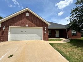 featured image of 1109 N Wren Dr