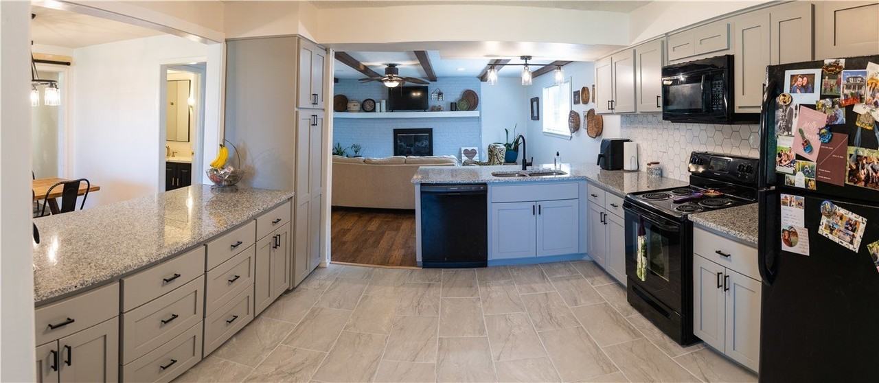 1861 W Deane St - Photo 3 of 29