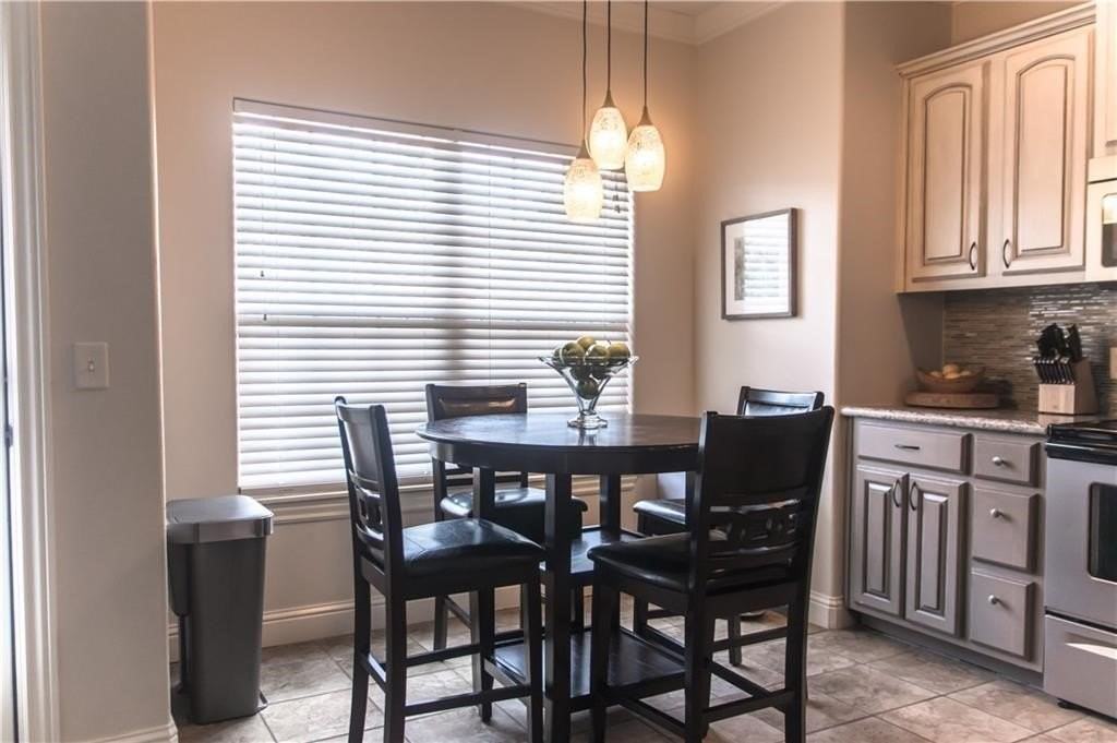 608 Sw 5th St - Photo 6 of 19