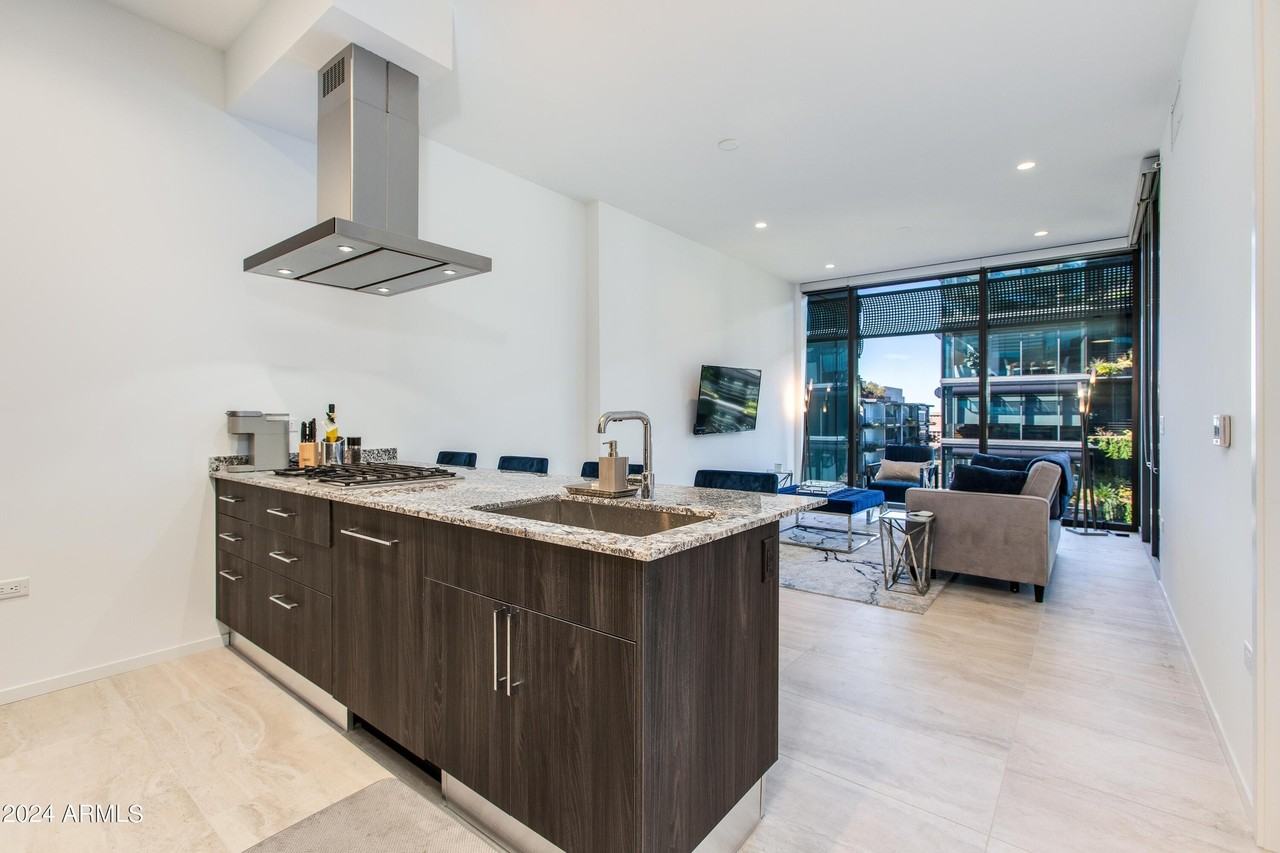 7180 E Kierland Blvd #1002 - Photo 4 of 34