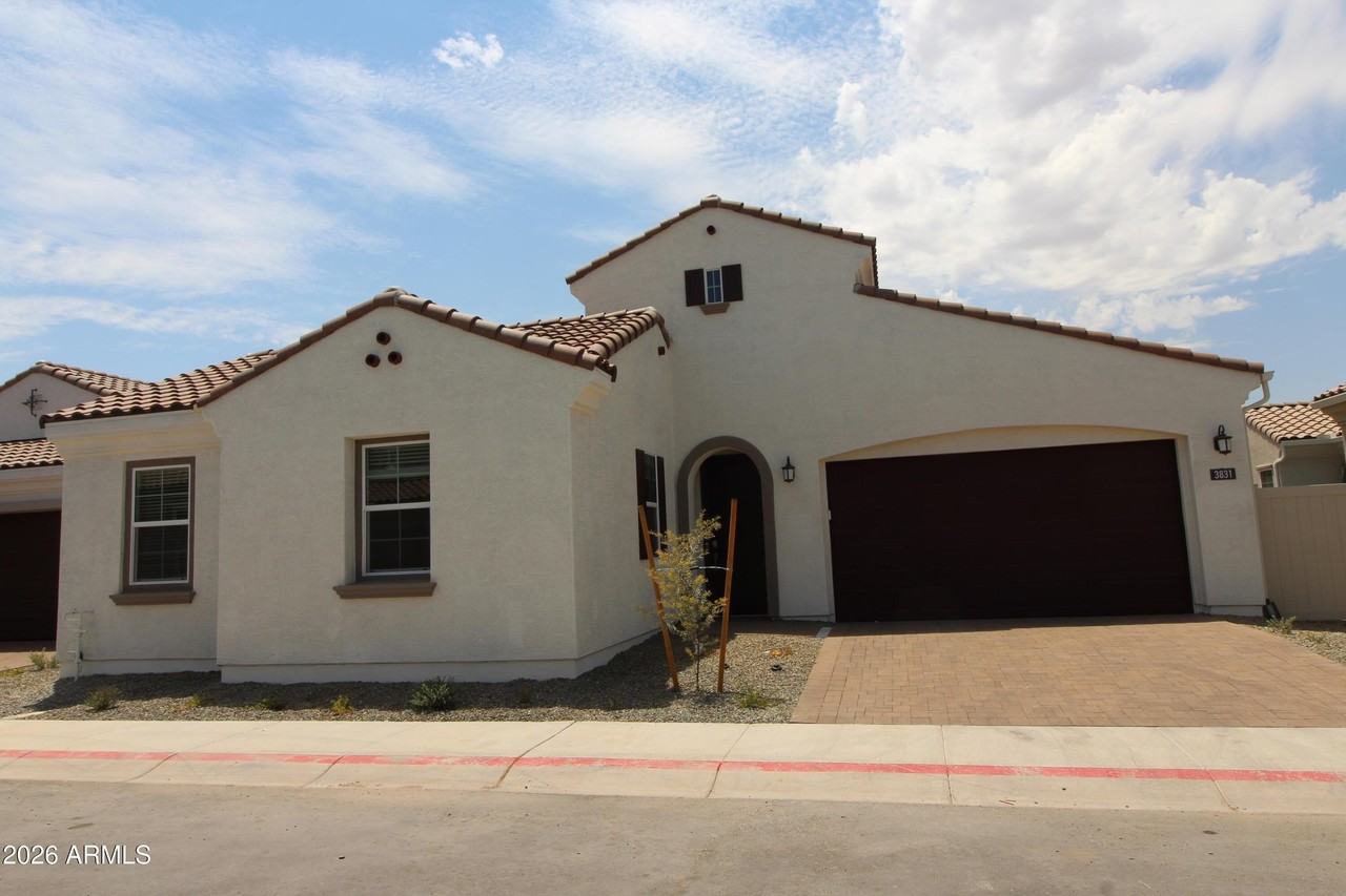 3831 E Rainbow Dr
