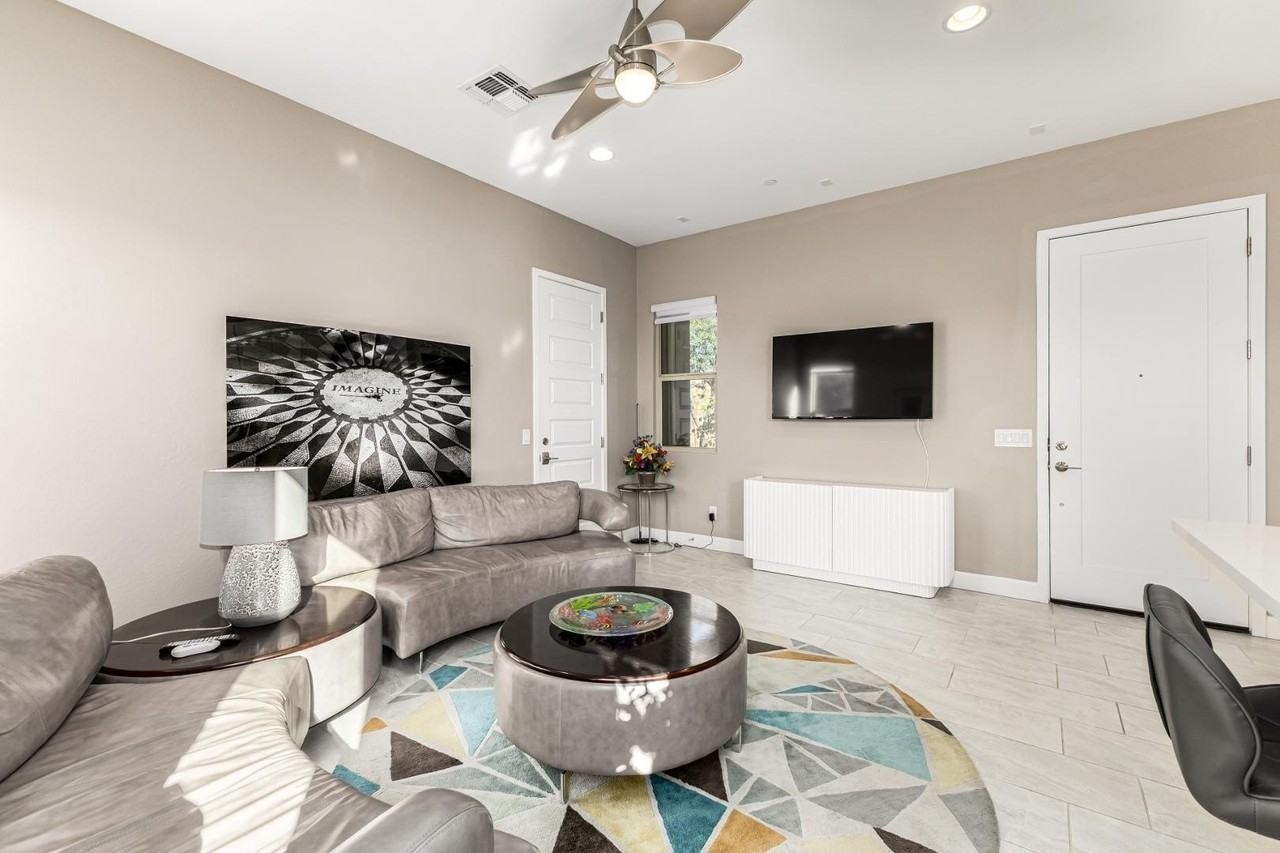 7611 E Camino Vivaz - Photo 6 of 19
