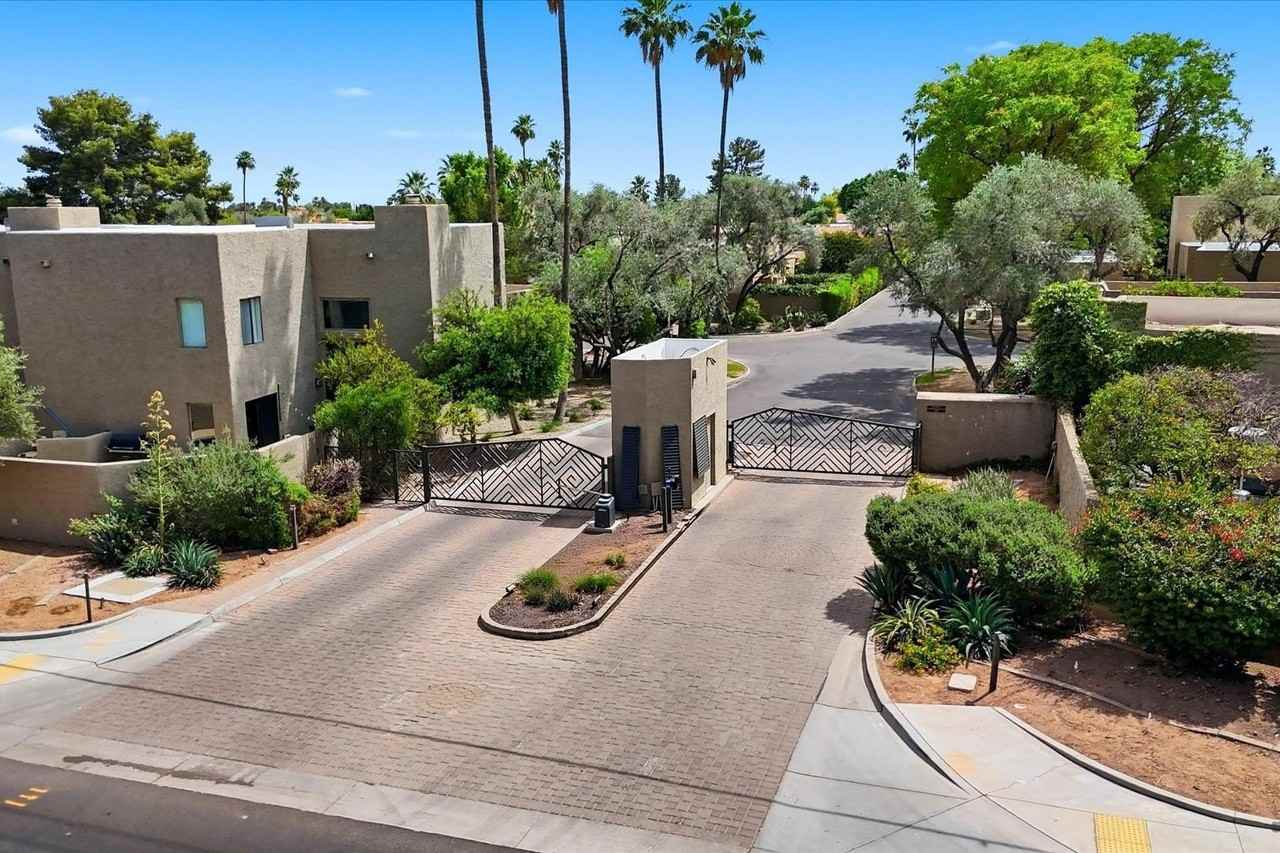 7209 E Mcdonald Dr #11 - Photo 2 of 31