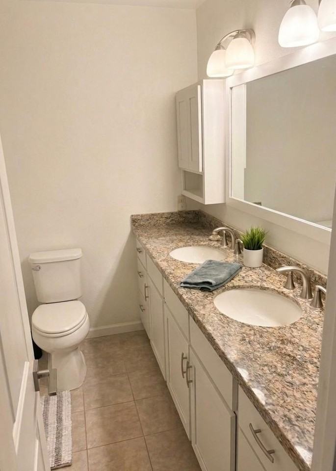 2218 N 81st St - Photo 3 of 8