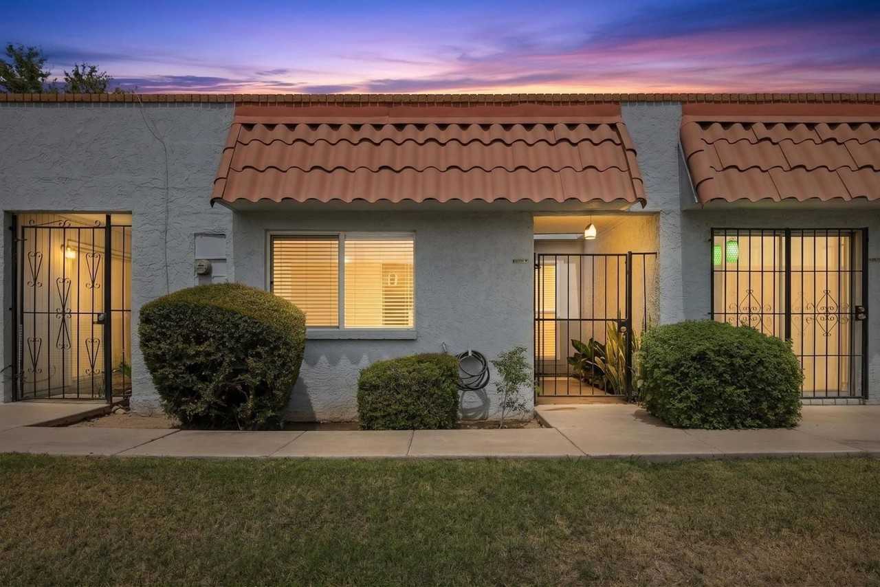 6816 N 35th Ave #F - Photo 2 of 28