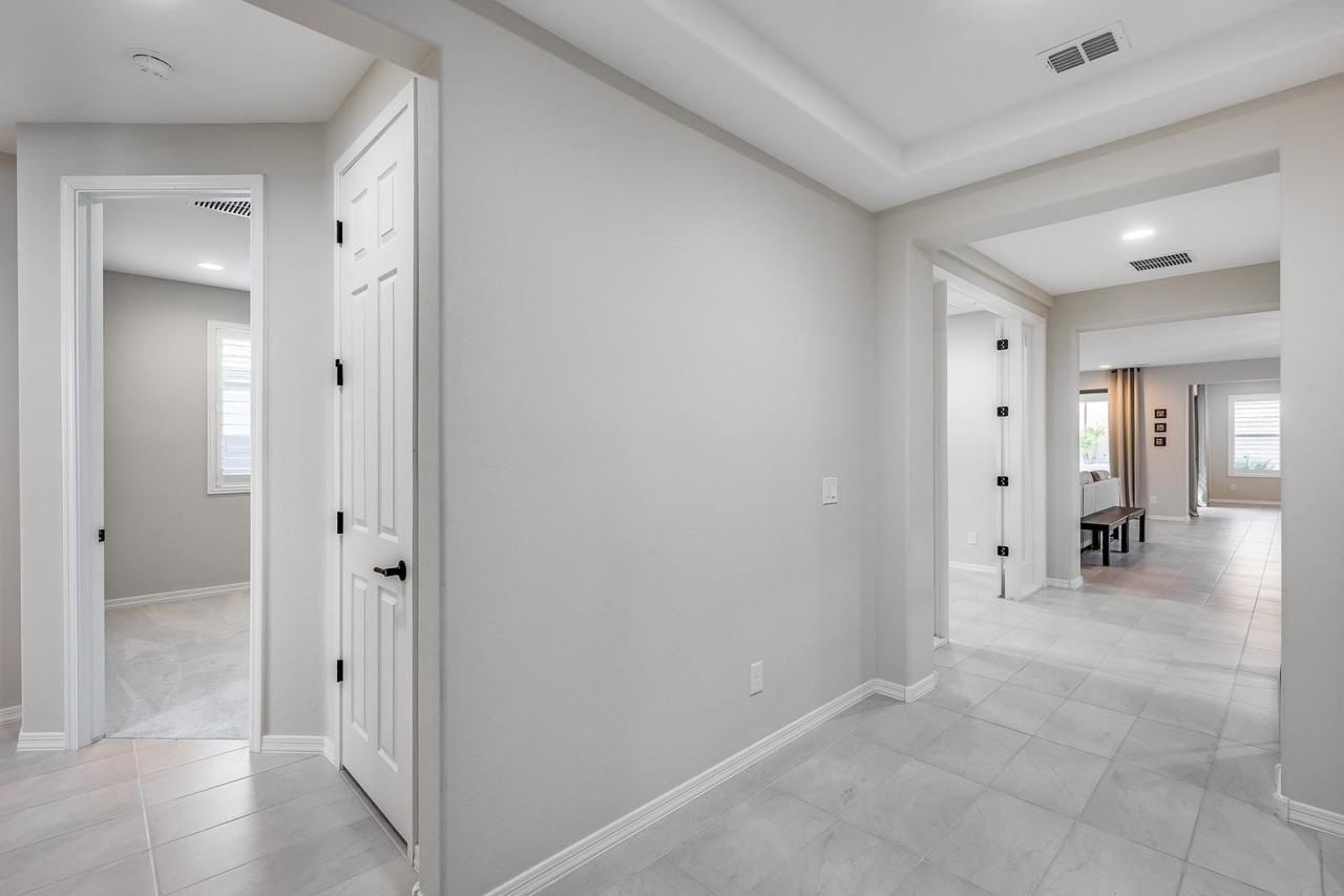 7308 W Tombstone Trl - Photo 6 of 48