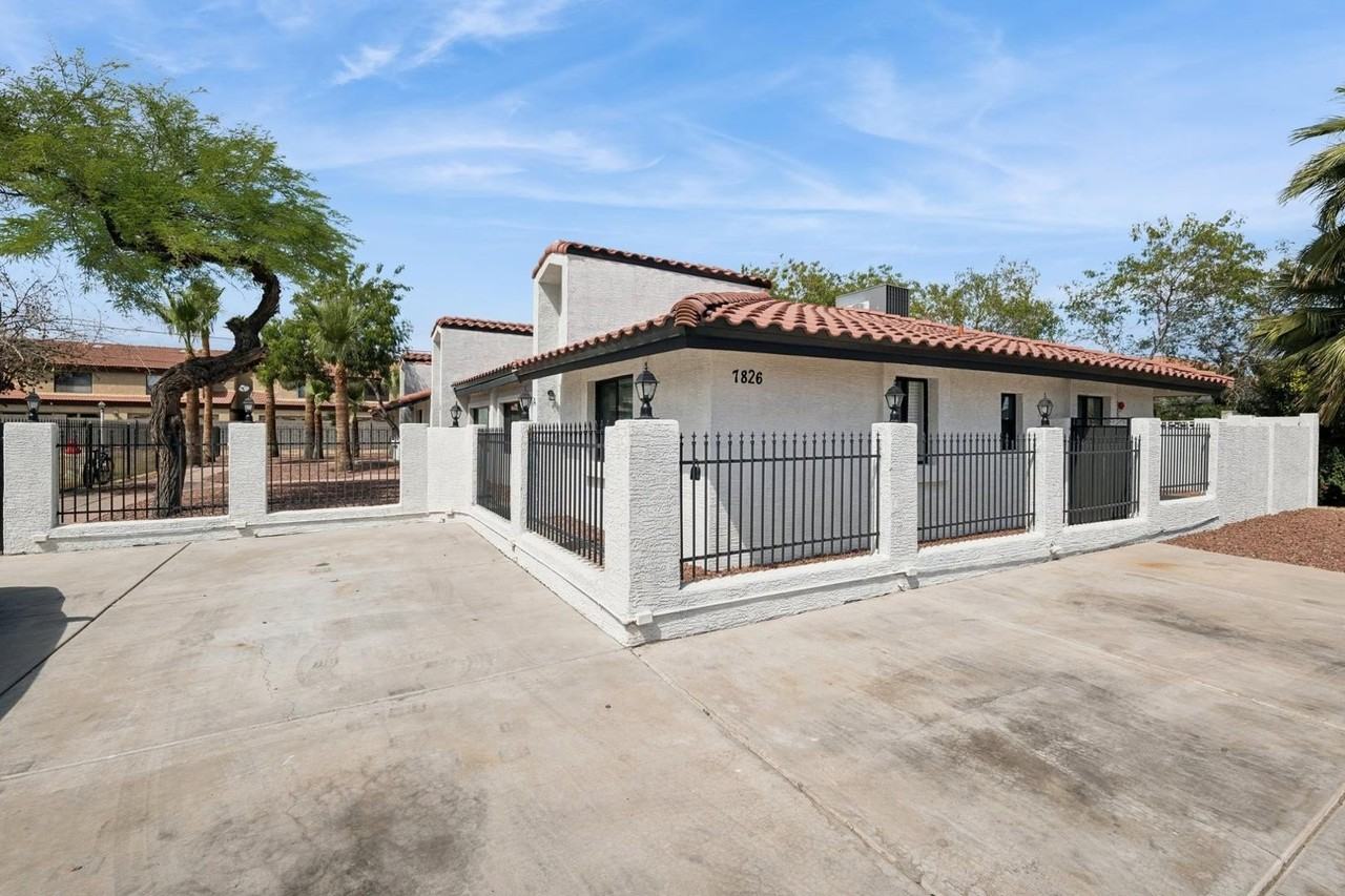 7826 E Heatherbrae Ave #1 - Photo 4 of 27