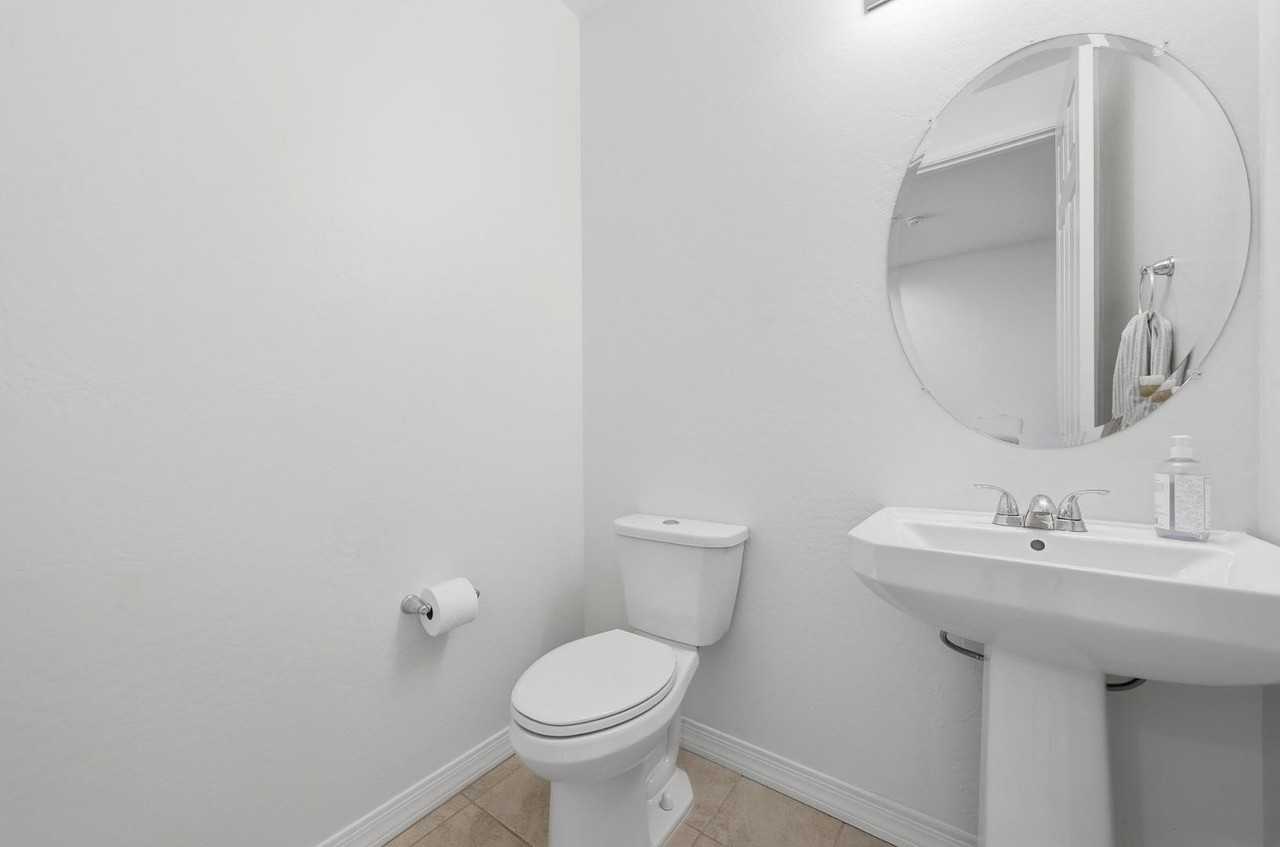 20234 W Turney Ave - Photo 7 of 50