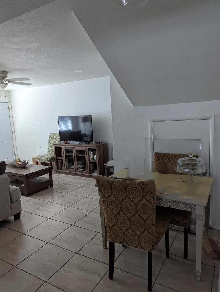 306 E Ludlow Dr #B - Photo 5 of 26