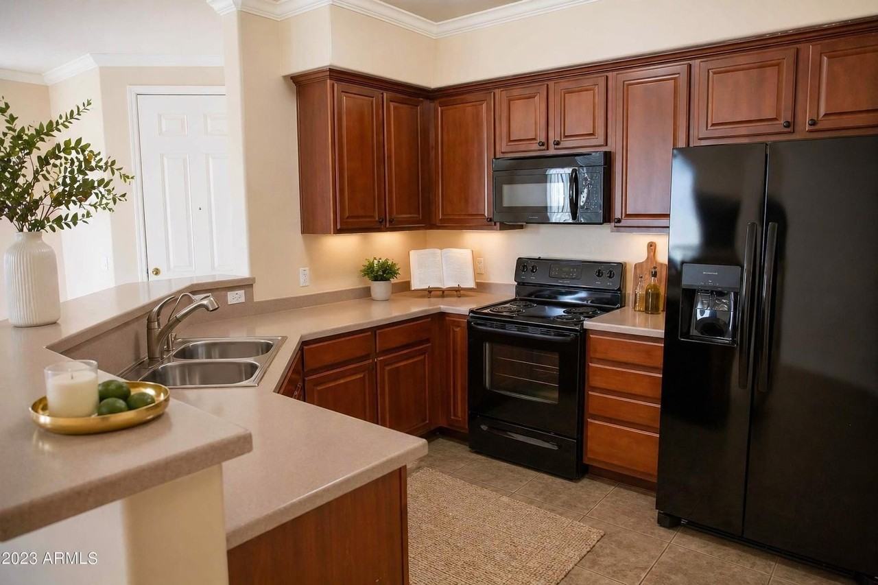 3330 S Gilbert Rd #1007 - Photo 3 of 17