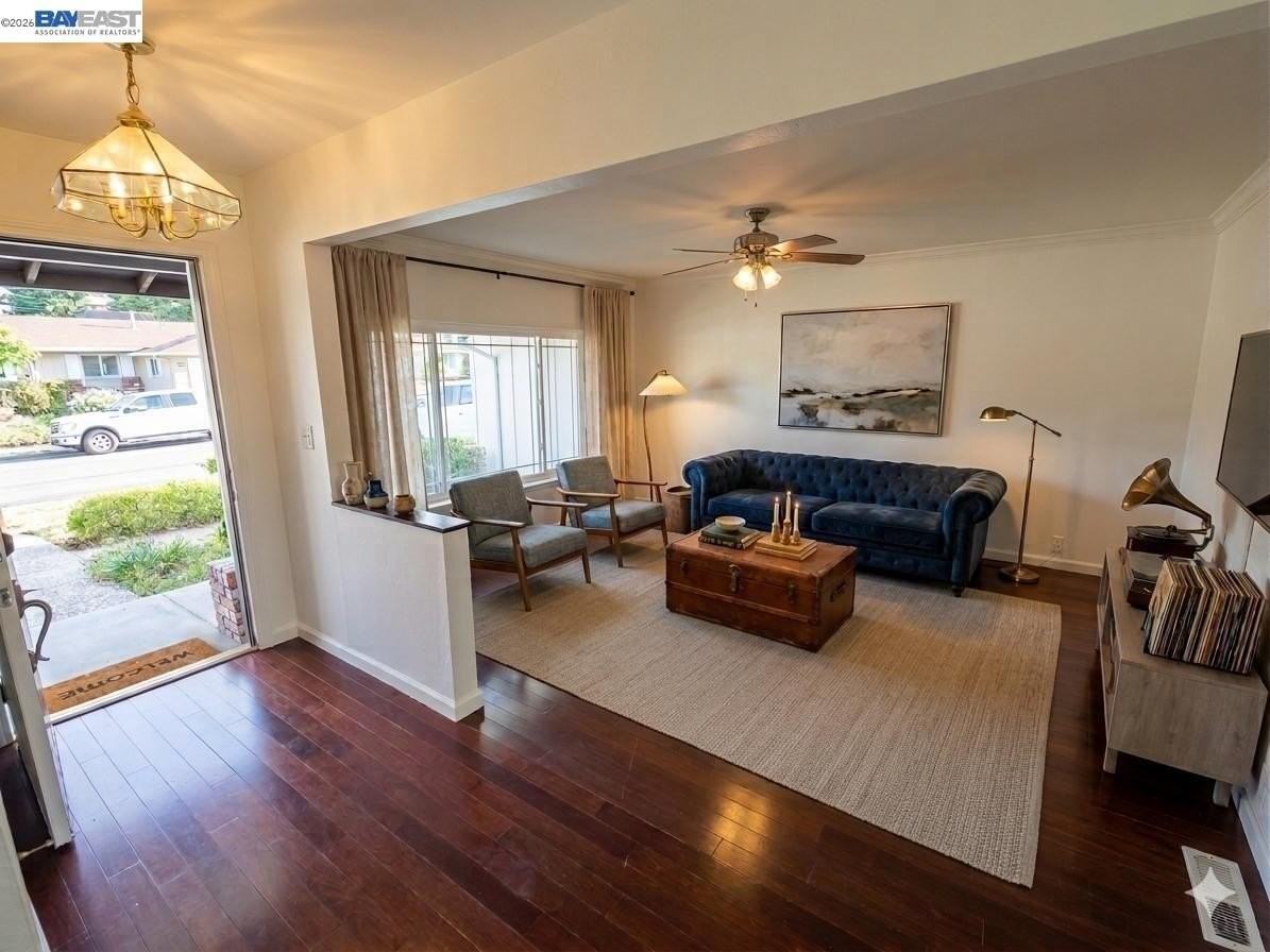 34 Kingswood Dr - Photo 2 of 17