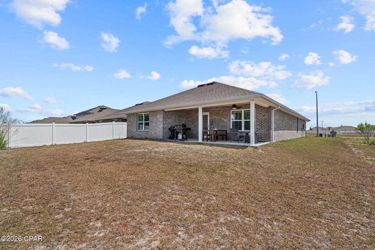 4801 Conner Ln - Photo 3 of 36