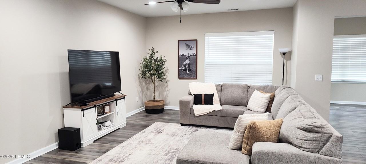 26 Toxaway Ln - Photo 4 of 38