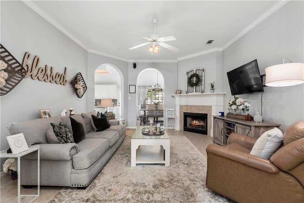 3201 Neuburg Ct - Photo 6 of 26