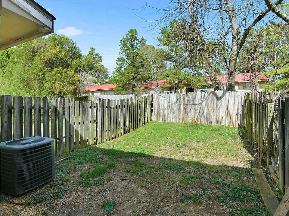 1935 Springlake Ct #1 - Photo 7 of 10