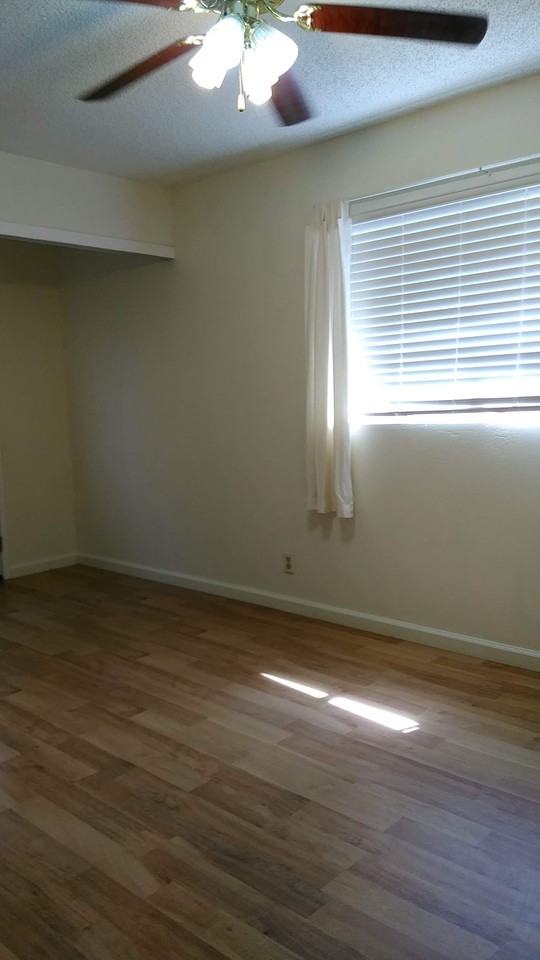 189 N Marguerite Ave #1 - Photo 6 of 9