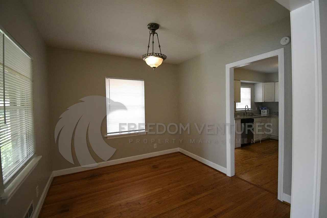 8513 4th Ave S #1 - Photo 3 of 10