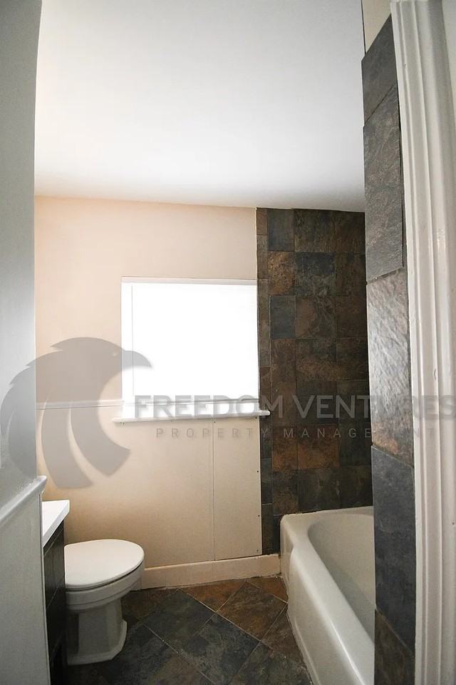 8513 4th Ave S #1 - Photo 6 of 10