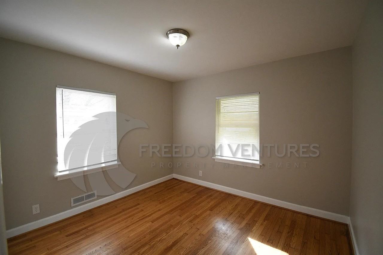 8513 4th Ave S #1 - Photo 7 of 10