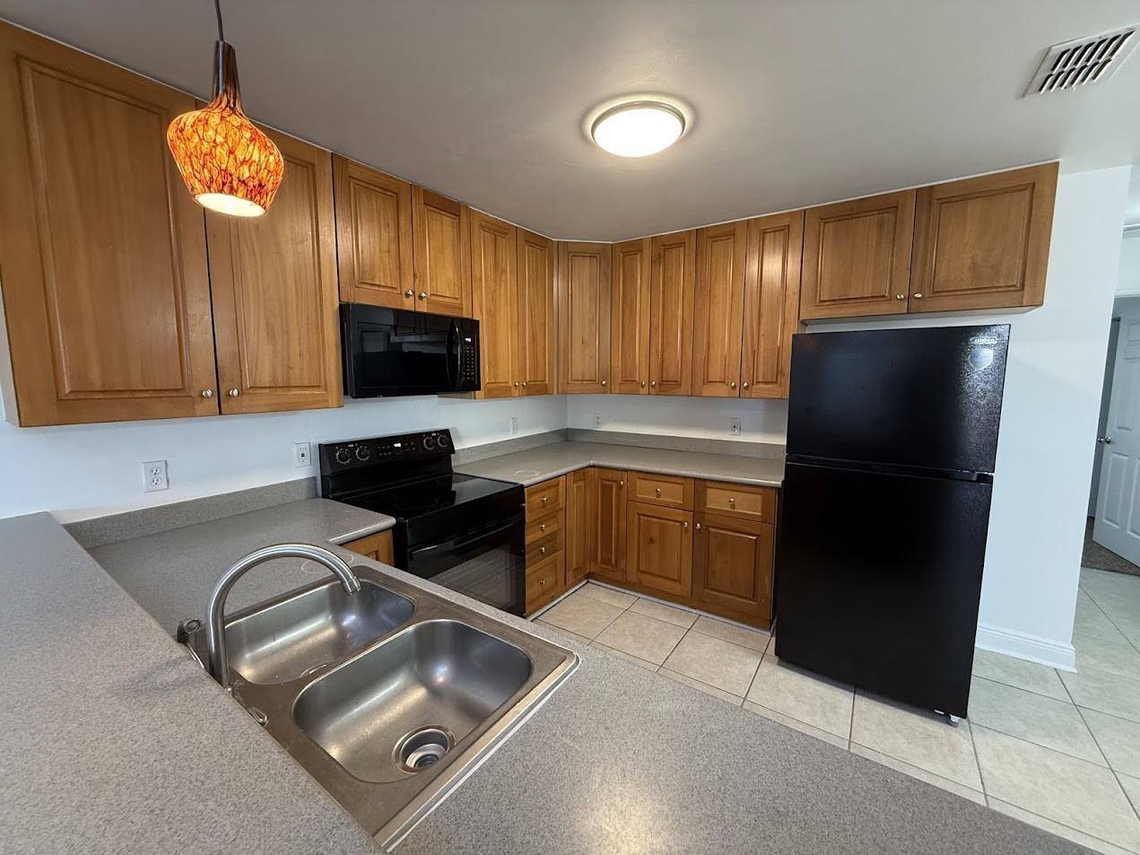 3089 Sawtooth Dr #1 - Photo 3 of 12