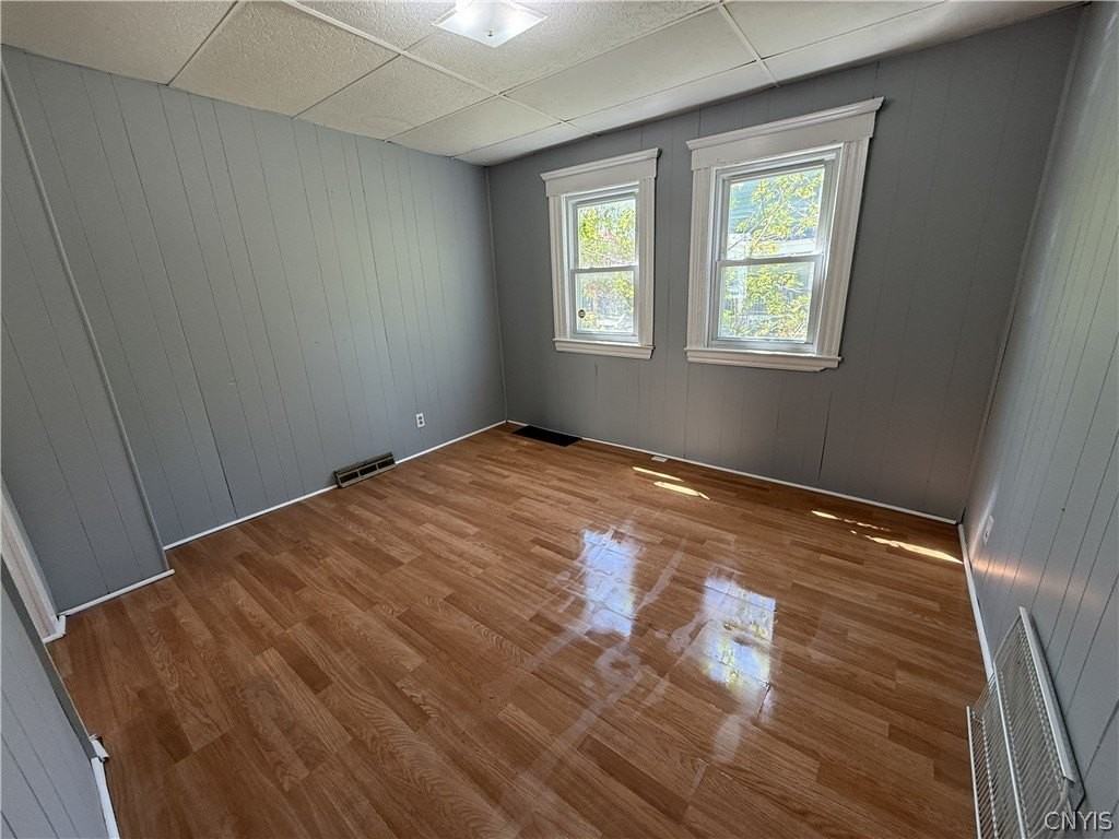 154 Seeley Ave - Photo 5 of 14