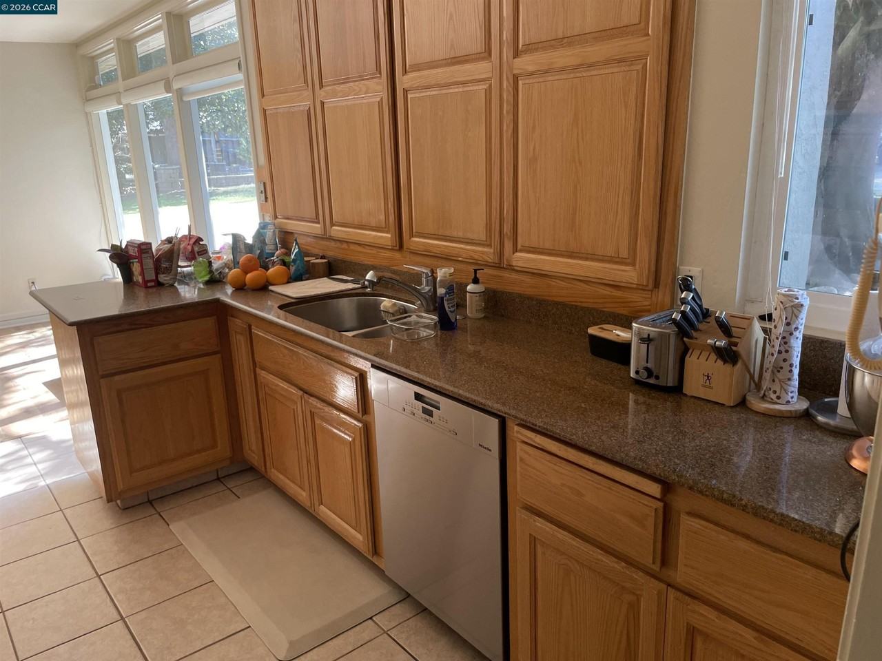 123 Sheridan Ln - Photo 7 of 8