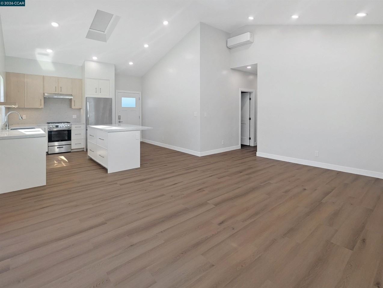 1892A Sunnyvale Ave - Photo 3 of 21