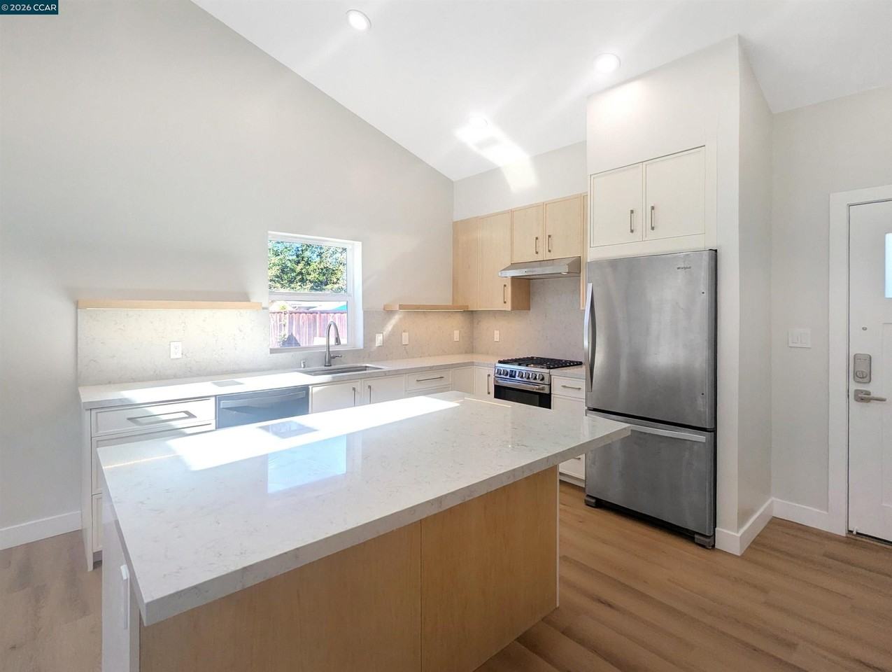 1892A Sunnyvale Ave - Photo 4 of 21