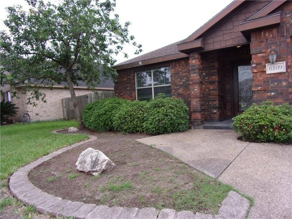 6109 Queen Jane St - Photo 3 of 38