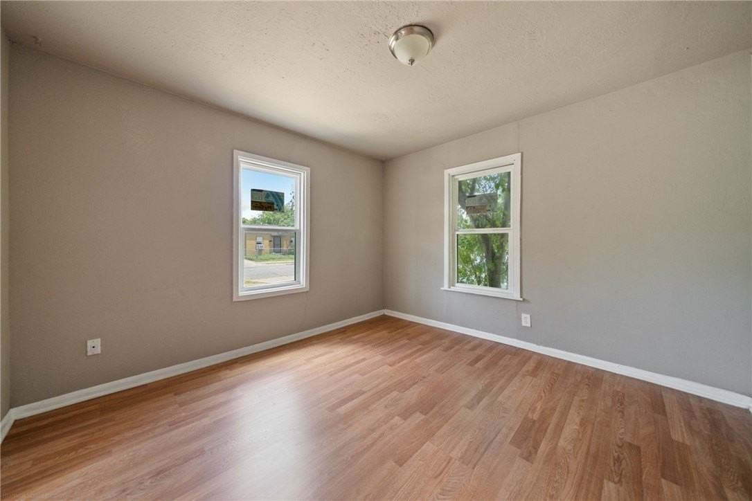 4525 Ramona Dr - Photo 5 of 16