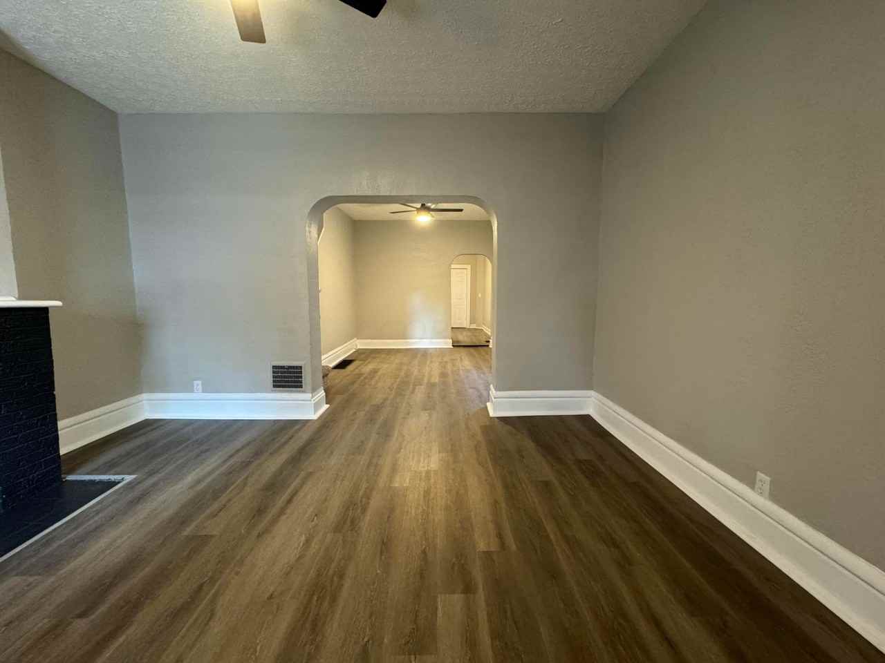 99 Whitethorne Ave - Photo 2 of 32